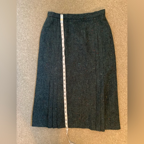 Vintage Breckenridge Wool Tweed Midi Skirt, vintage size 10, fits like modern 6. - Picture 3 of 10